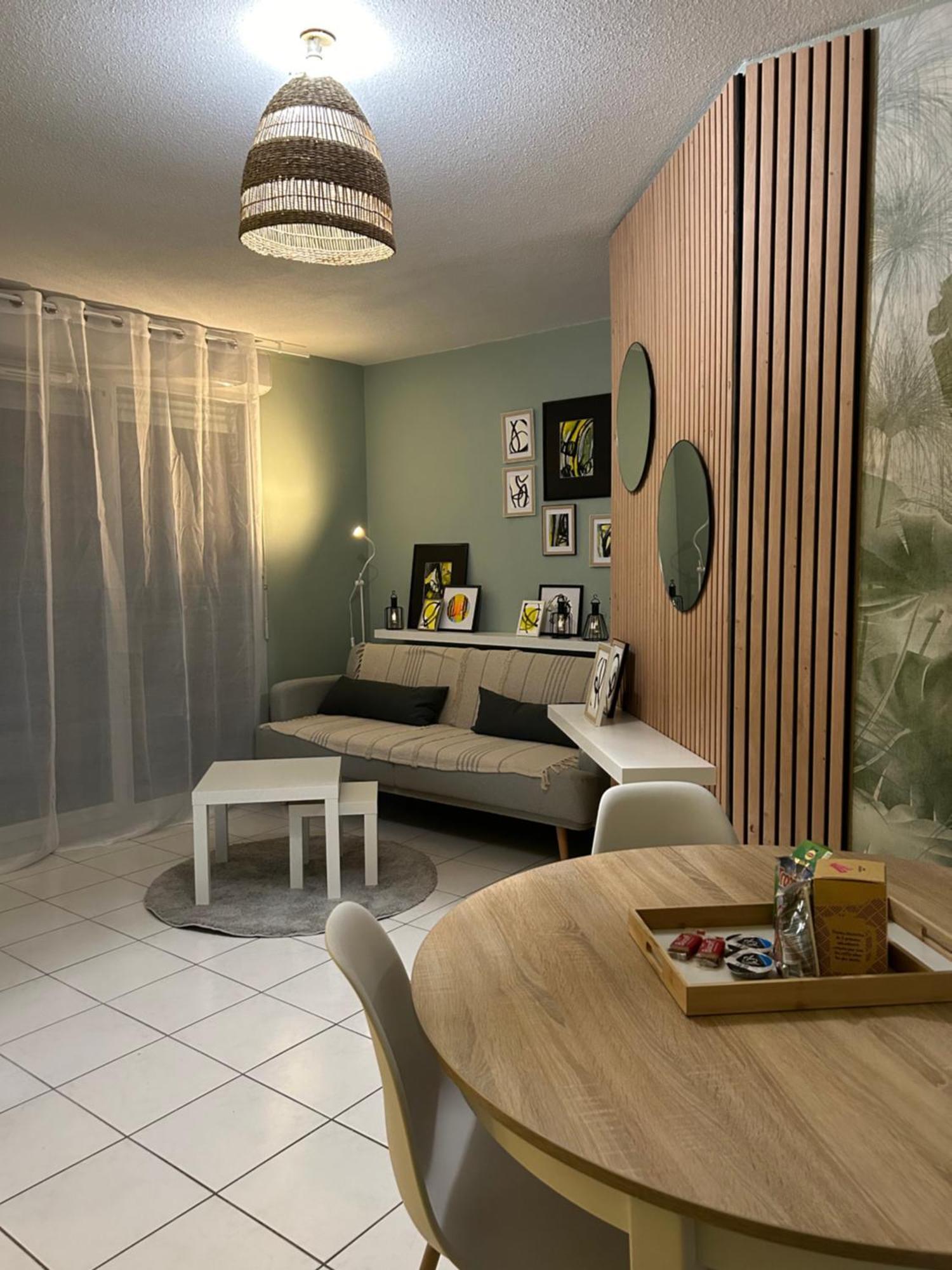 Cosy Centre Avec Lit King Size *
